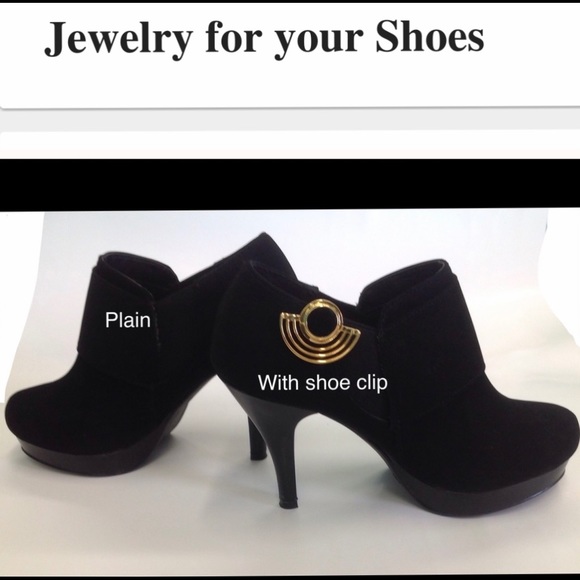 - Gold/black Shoe Jewelry Clips - Picture 1 of 1